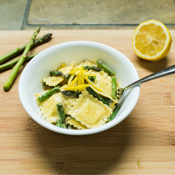 Lemon and asparagus ravioli 